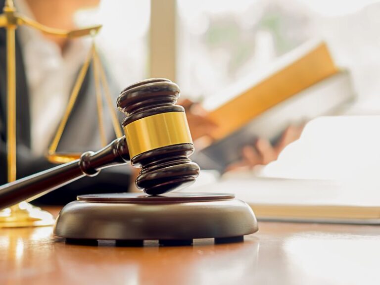 Read more about the article Błędy formalne w procesie sądowym – czyli jak przegrać proces, mimo że masz rację