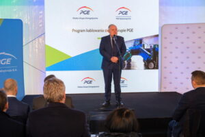 Read more about the article Pierwsza w Polsce maszyna do kablowania sieci energetycznych przyspieszy inwestycje PGE