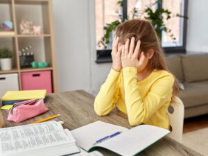 Read more about the article Sposoby na osiągnięcie dobrych wyników w nauce szkolnej