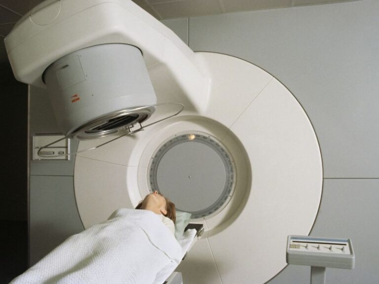Read more about the article Czy możliwe jest życie bez bólu po radioterapii?