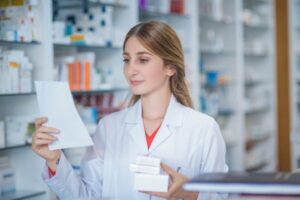 Read more about the article Prawo.pl: koniec z receptą roczną, zamiast niej kilka recept na pół roku