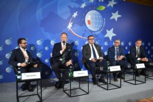 Read more about the article Polski rynek gier na pieniądze. Czy z szarą strefą da się wygrać?
