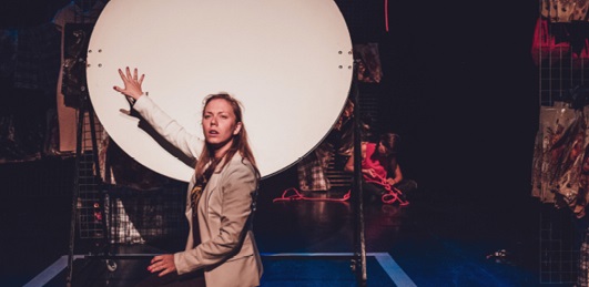 "Spis Kobiet" to spektakl teatralny towarzyszący V Kongresowi Archiwów Społecznych, który odbywa się w Lublinie na przełomie września i października. Spektakl można zobaczyć w sobotę 30 września o godz. 17.00 i 20.00 w lubelskiej Galerii Labirynt. Organizatorem wydarzenia jest Centrum Archiwistyki Społecznej.