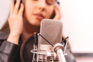 Read more about the article Miejskie stypendia trafią do młodych artystek i artystów
