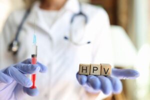 Read more about the article Przeciwdziałanie HPV – niezbędna edukacja i ułatwienie dostępu do szczepień