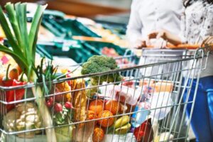 Read more about the article Cena i jakość ważniejsza od promocji. Konsumenci zmieniają świąteczne preferencje zakupowe
