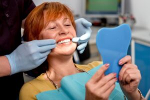 Read more about the article Implanty stomatologiczne – dla kogo?