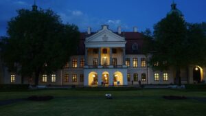 Read more about the article NOC MUZEÓW w Muzeum Zamoyskich w Kozłówce 18.V.