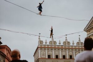Read more about the article Carnaval Sztukmistrzów 2024 już niedługo, a  wraz z nim Urban Highline Festival!