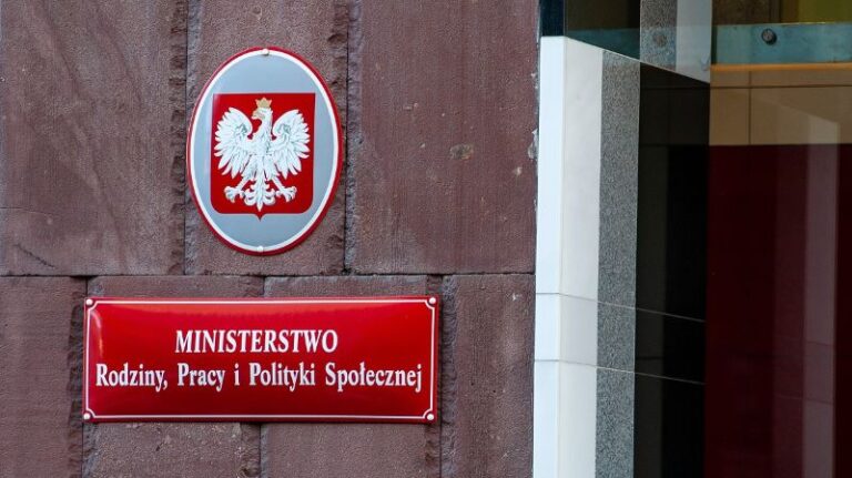 Read more about the article Zmiany dot. umów cywilnoprawnych. Eksperci ostrzegają, że może to poważnie zaszkodzić biznesowi.