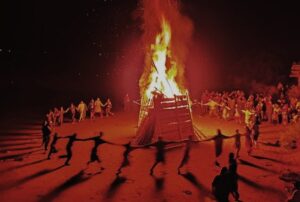 Read more about the article Żywiołowe pożegnanie wakcji w Rezerwacie Dzikich Dzieci 31.VIII.