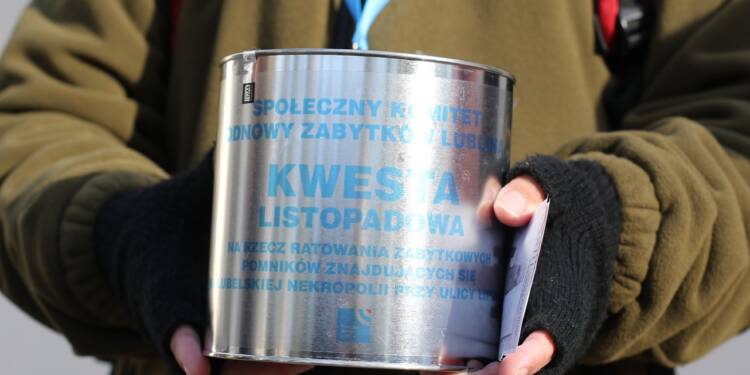kwesta na pomnik przy ul.. Lipowej