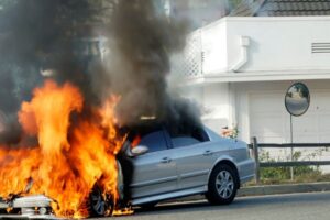Read more about the article Rośnie zapotrzebowanie na szkolenia z gaszenia elektryków.