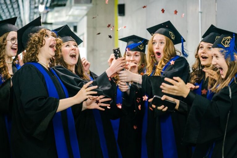 Read more about the article Globalne trendy w edukacji, które warto znać w 2025 roku!