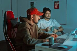 Read more about the article Przyszłość rynku pracy. Co zmieni się w 2025?