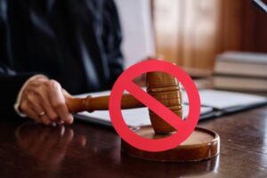 Read more about the article Dziennie policjanci zatrzymują średnio 69 osób z zakazem prowadzenia pojazdów.