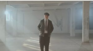 Read more about the article Wyjątkowy teledysk „Wołanie o Miłość” z udziałem Tymka Misiury, młodego artysty w spektrum autyzmu