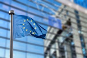 Read more about the article Zaufanie do UE deklaruje 58 proc. Polaków.