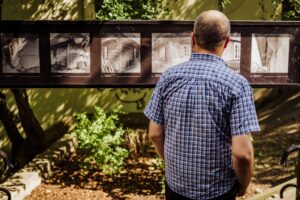 Read more about the article Wystawa „Krym – niedokończona podróż – 200 lat” | Fotografie R.Krawczenki i R. Karczmarskiego – Zaułek Hartwigów 1-30.IX.