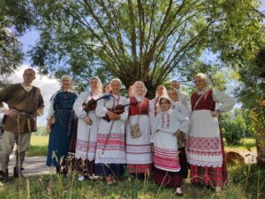 Read more about the article Potańcówki na festiwalu Re:tradycja – Jarmark Jagielloński 2025