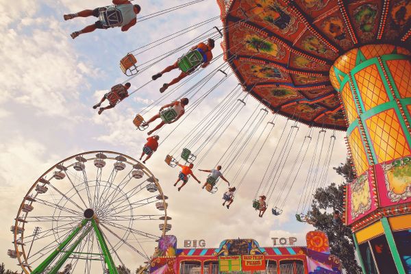 Read more about the article Wesołe miasteczka pod nadzorem UDT