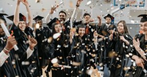 Read more about the article Zdjęcia szkolne grupowe, portretowe – wywołaj je online z FotoLab!