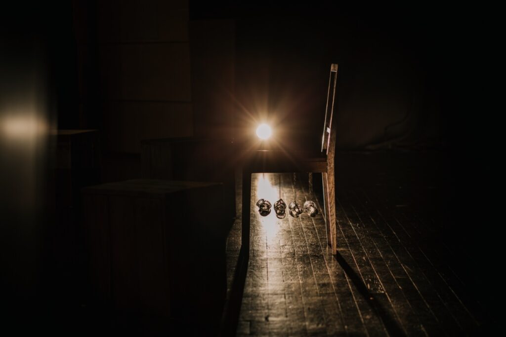 Zdjęcie promujące słuchowisko Michał „Nihil” Kuźniak i Dominik Gac: Dziady – słuchowisko