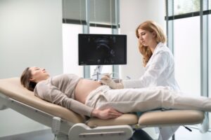 Read more about the article Refundacja in vitro – kto może skorzystać i na jakich zasadach?