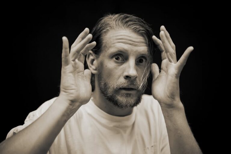 Read more about the article Niemyte dusze/narkotyki – monodram S. Fabijańskiego – Teatr Stary  31.I.