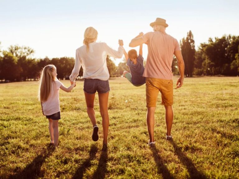 Read more about the article Brak mieszkania utrudnia decyzje o posiadaniu dzieci. Polacy oczekują zmian w polityce mieszkaniowej kraju