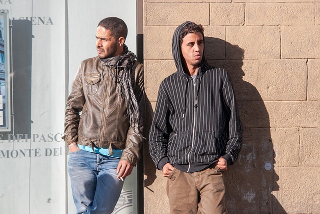 Zdjęcie dwóch mężczyzn