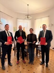 Read more about the article Nauka i biznes ramię w ramię. Electroride i Politechnika Lubelska łączą siły na rzecz rozwoju mikromobilności.