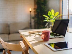 Read more about the article Home office przestał być marzeniem Polaków. Dziś chcą elastyczności