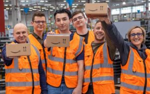 Read more about the article Amazon zatrudni ponad 10 000 pracowników sezonowych w swoich centrach logistycznych w Polsce na okres przedświąteczny